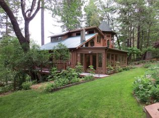 1793 Limpy Creek Rd, Grants Pass, OR 97527