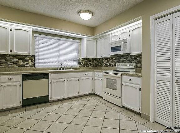 5th image of 2522 Crow Valley St