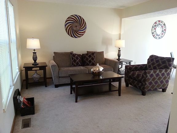 2nd image of 6842 Bennell Dr