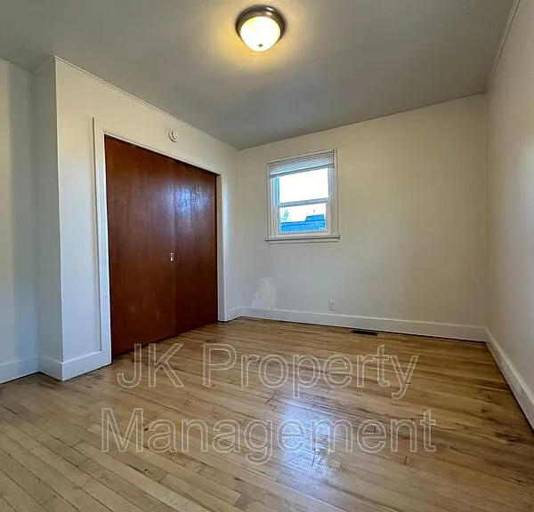 1500 Smelter Ave NE #6 — Photo 9