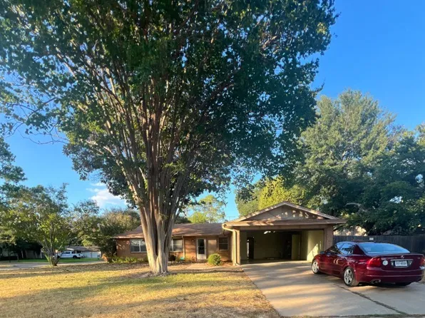 2715 Bellaire Ct, Arlington, TX 76013