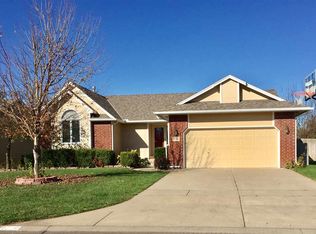 9718 W Chartwell St, Wichita, KS 67205