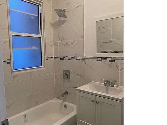 5th image of 2164 Crotona Ave APT 2