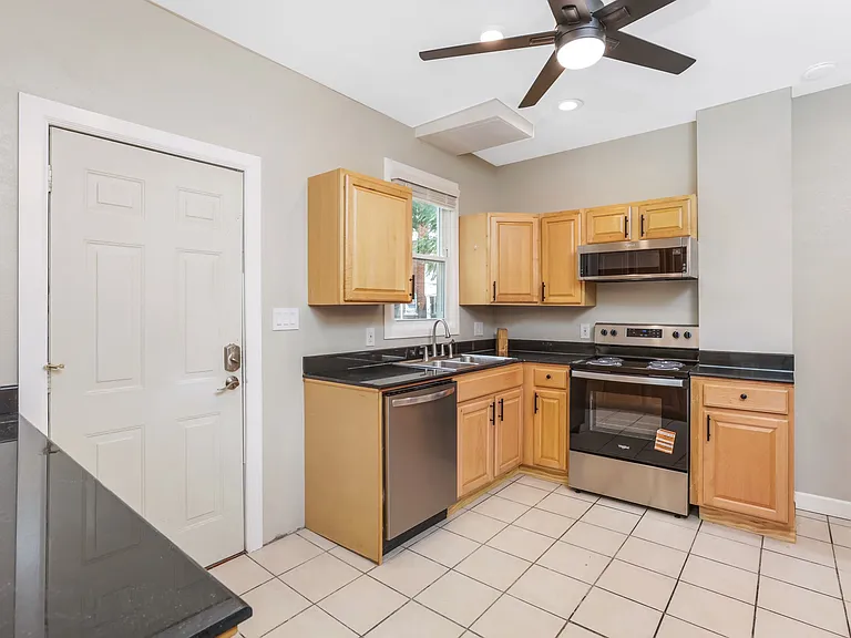 412 E Oakland Ave #412 — Photo 17