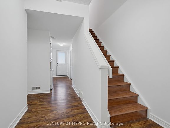 5th image of 683 Windermere Rd #15