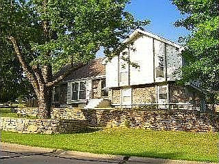 1st image of 6917 Wildwood Dr