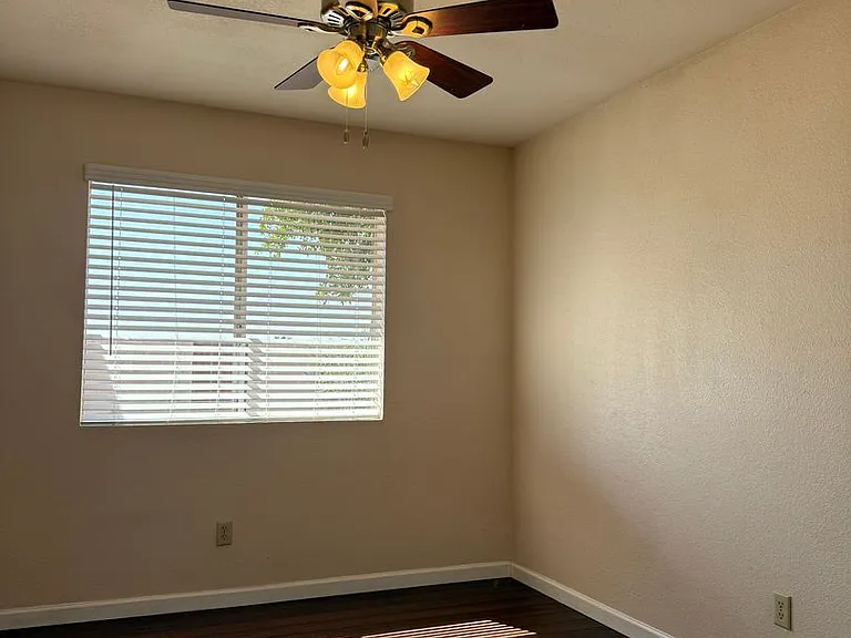 1342 S Sunset Dr — Photo 10