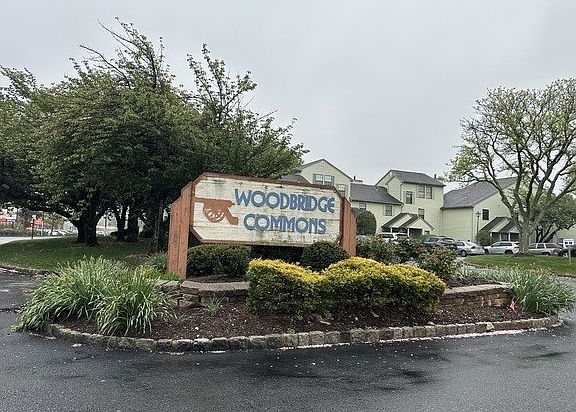 2nd image of 502 Woodbridge Commons Way Unit 502
