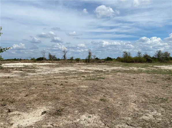 1049 Birdie Ln, Lorena, TX 76655