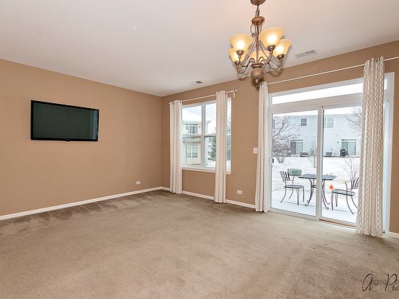 4th image of 1224 Chesterton Dr