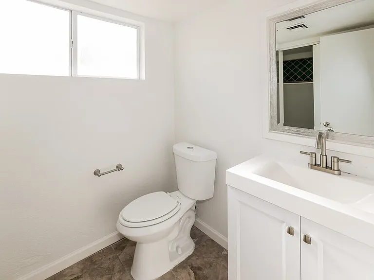 8737 W Bluefield Ave — Photo 18