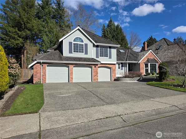 4712 241st Avenue SE, Sammamish, WA 98029