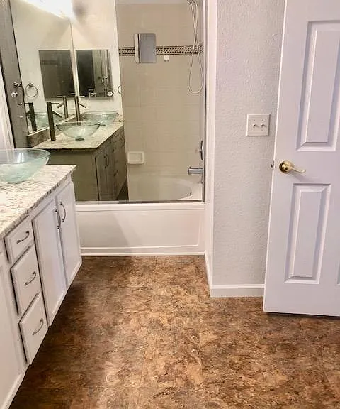 7440 S Blackhawk St #14204 — Photo 5
