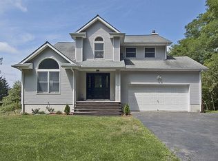 49 N Smith Rd, Lagrangeville, NY 12540