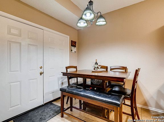 5th image of 6123 Valley Bay Dr