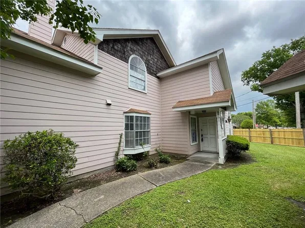 1010 Greenspoint Dr #1010, New Orleans, LA 70114