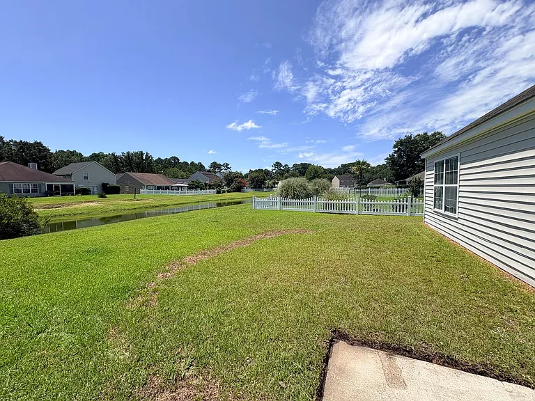 465 Live Oak Walk — Photo 29
