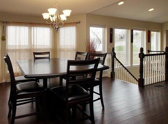 Dining room adjoins the great room