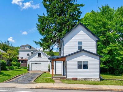 28 Line Ave, Ellwood City, PA, 16117