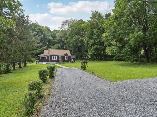42 Baron De Hirsch Road, Crompond, NY 10517