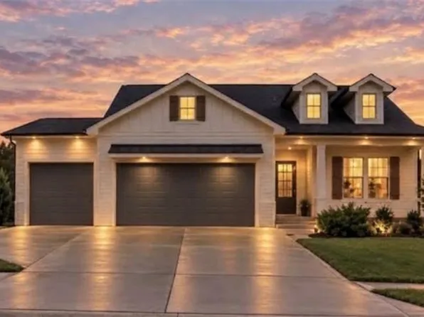 14172 S Red Bird St, Olathe, KS 66061