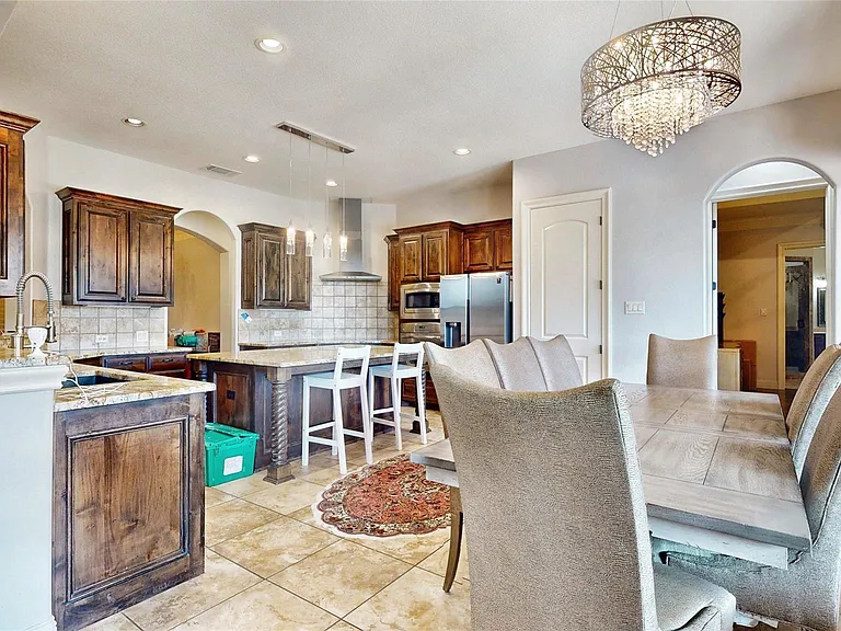 1641 Hidden Bluff Ct — Photo 11