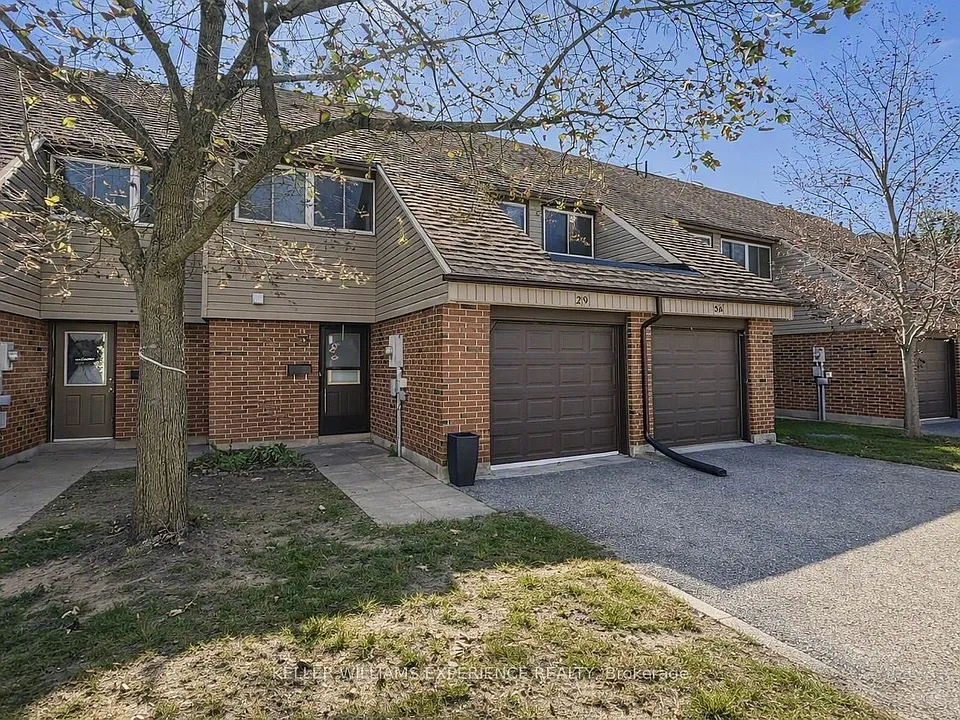 441 Barrie Rd #29