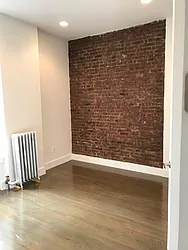 Rented by City Prime Commercial Realty 