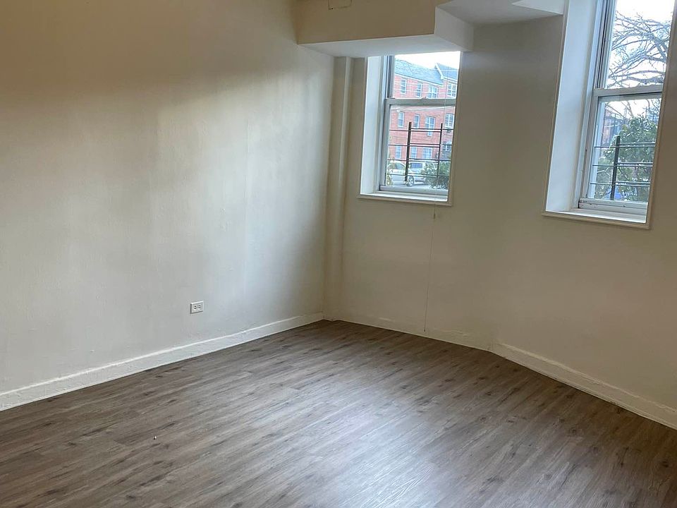 1st image of 5505 Woodside Ave APT 102