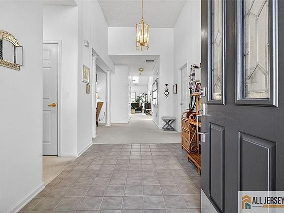 3rd image of 12 Wellington Pl