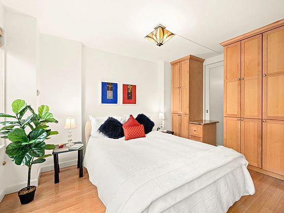 4th image of 170 W End Ave APT 14C