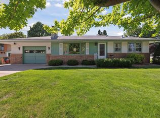 1910 Inca Ln, New Brighton, MN 55112