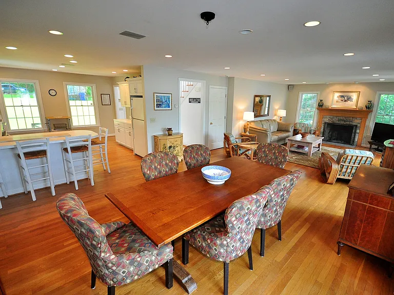 72 Sandy Beach Rd — Photo 5