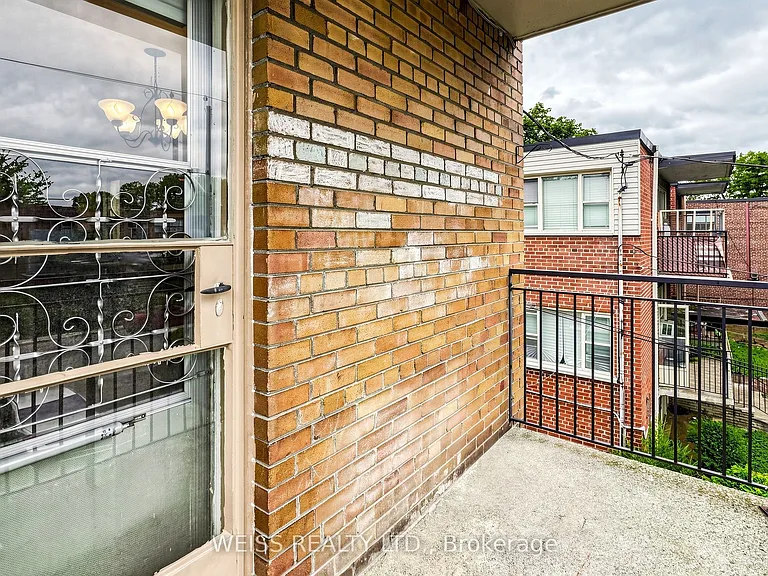 17 Fraserwood Ave #4 — Photo 31