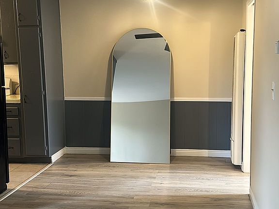 4th image of 4133 33rd St APT 8
