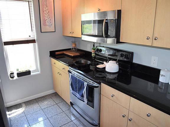 4th image of 920 Quay Ave #920A