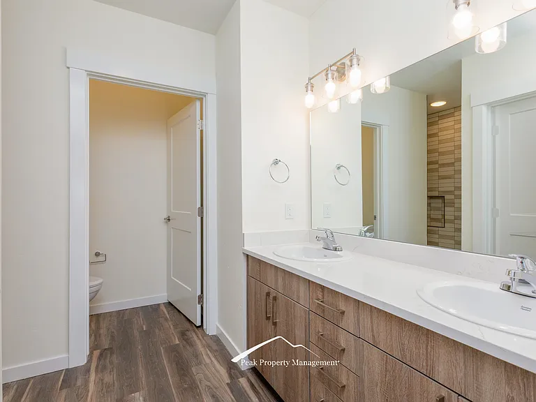 120 12th Ave S #301 — Photo 13