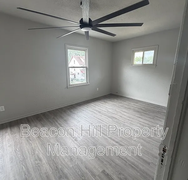 12609 Dove Ave — Photo 5