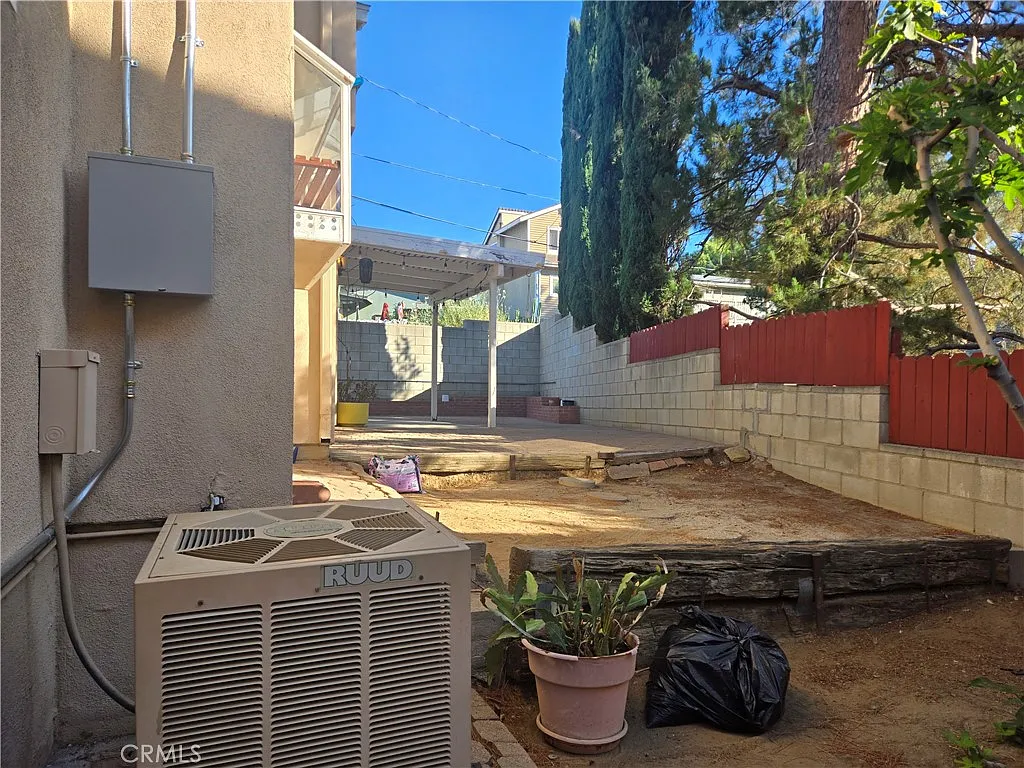 3 bed, 1726 sqft, $3,500 — Photo 4