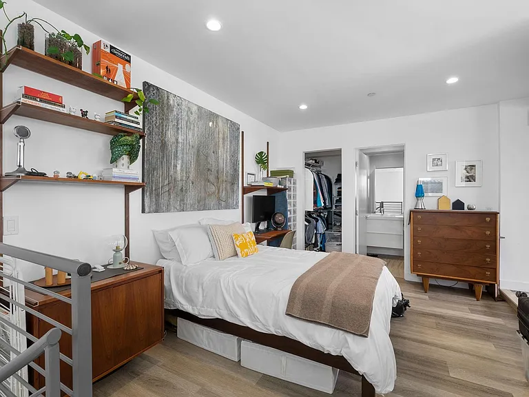 4021 Georgia St #11 — Photo 7
