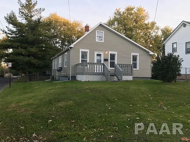409 W Court St photo 1