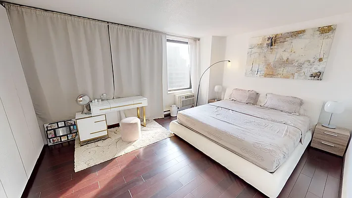 Rented by Corcoran | media 6