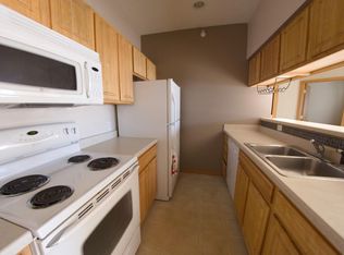 1475 Tower Ln #5, Cedar Rapids, IA 52402