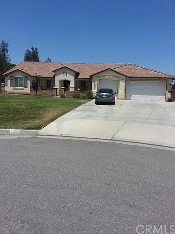 1st image of 21086 Macarthur Dr