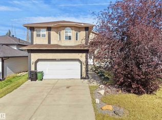 2832 36b Ave NW, Edmonton, AB T6T1N4