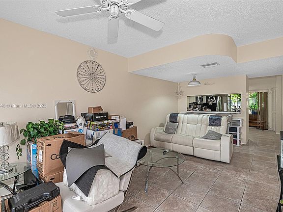 4th image of 8062 Sanibel Dr