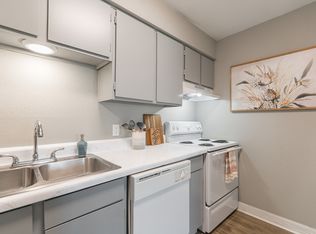 1501 Harvey Rd #562, College Station, TX 77840