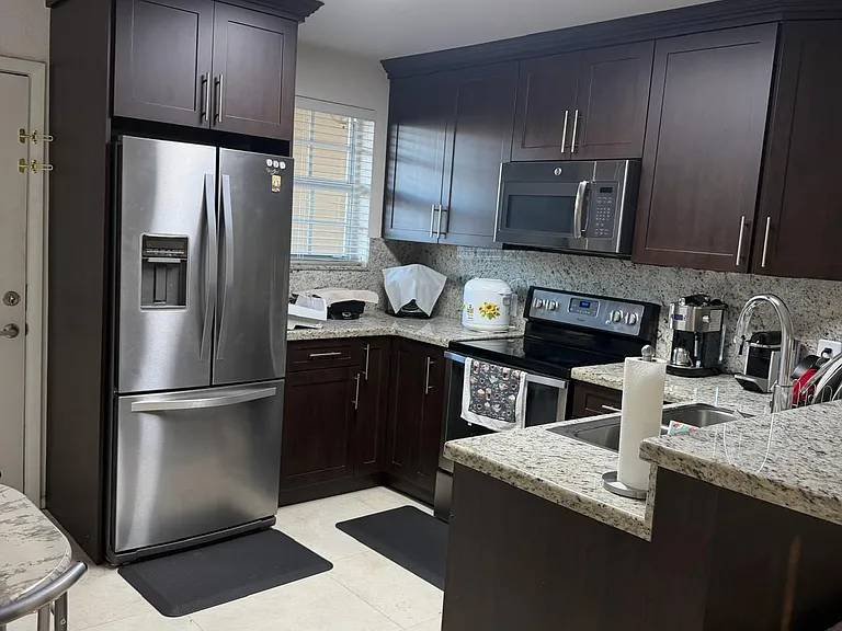 5500 SW 77th Ct #101 — Photo 2