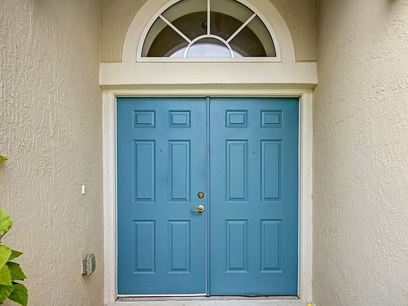 3rd image of 11301 Illford Dr