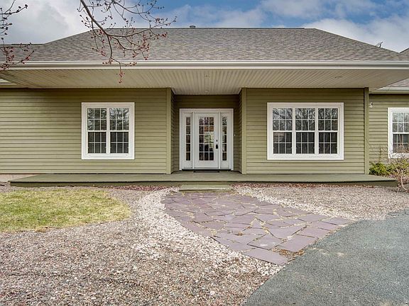 2nd image of 103 Sussex Dr